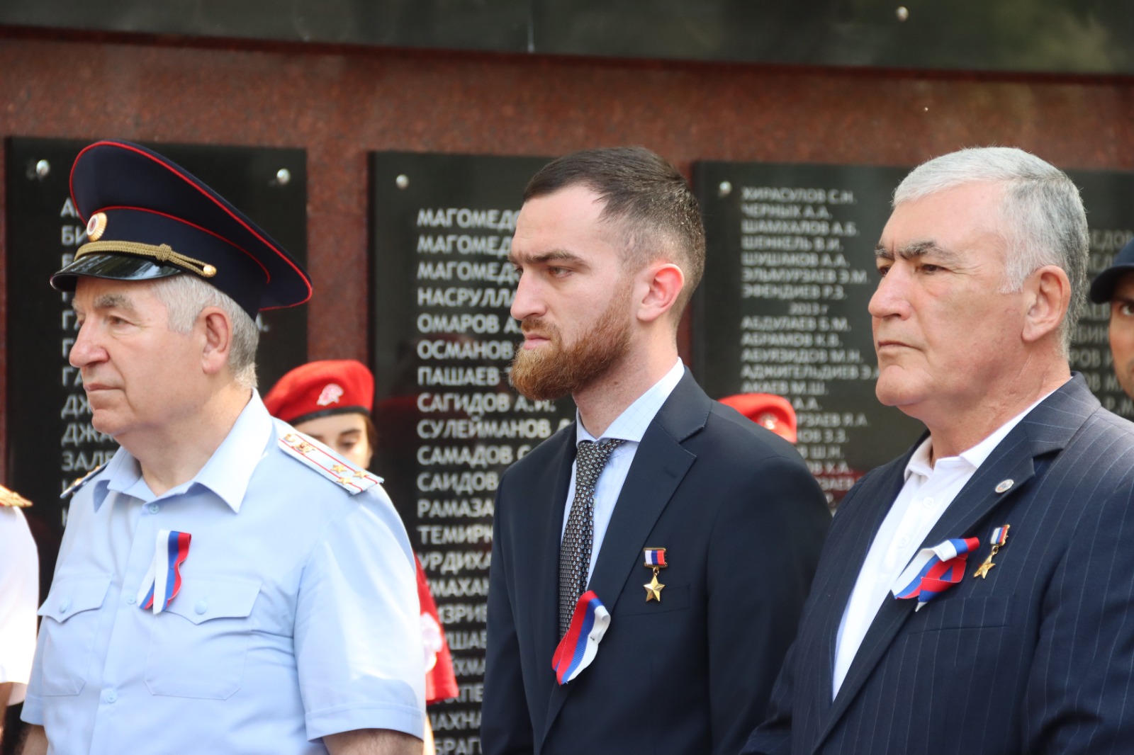 В единстве против террора: памятная церемония в Махачкале